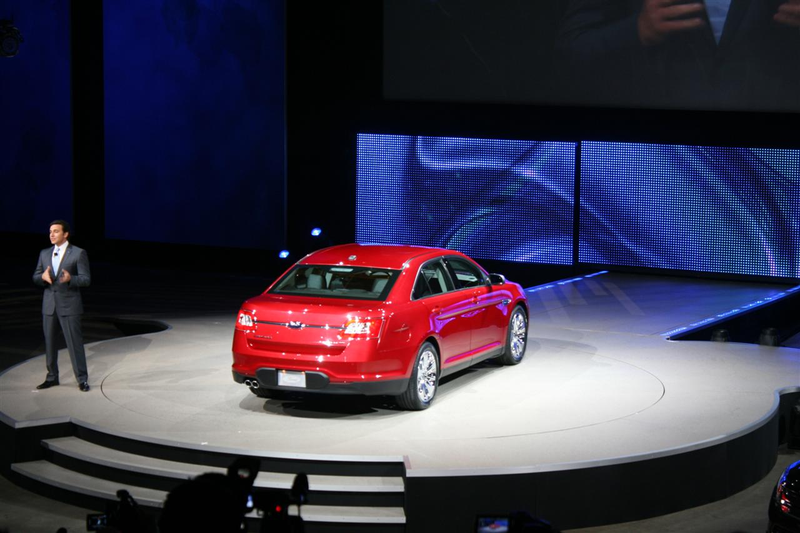 Illustration for article titled 2010 Ford Taurus: A Flagship Returns